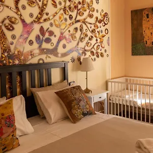 city-rooms-genoa.hotelitalianriviera.com/